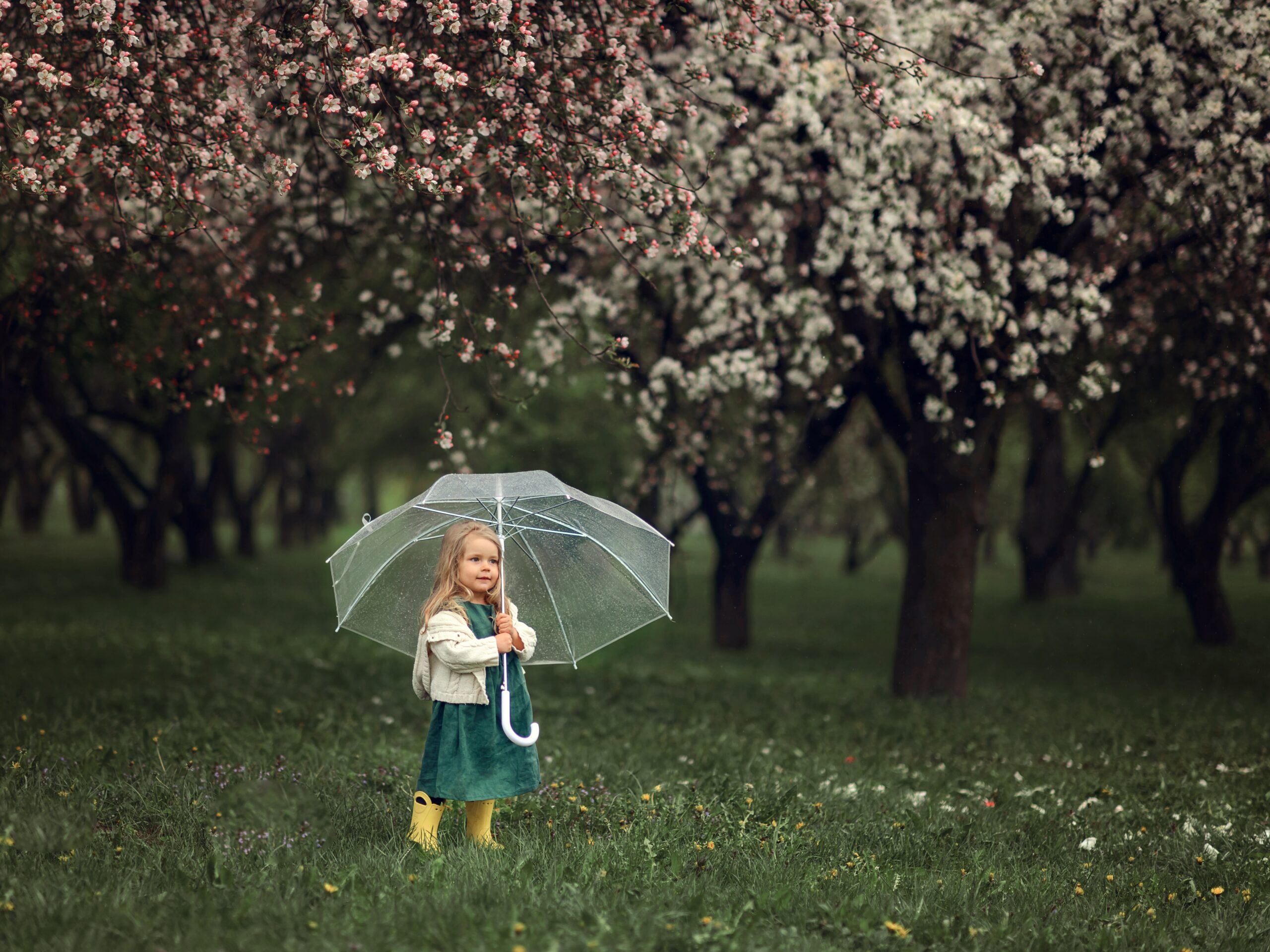 girl-in-a-green-linen-dress